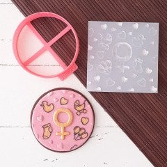 Kız Bebek Doku Kabartma Baskı