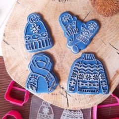 Kış Kıyafetleri Kabartma Baskı Set