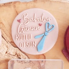 3 Boyutlu ''Babalar Günün Kutlu Olsun'' Şeker Hamuru Kabartma Baskı Kalıbı - Babalar Günü ve Kutlama Kurabiyeleri İçin