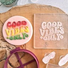 3 Boyutlu ''Good Vibes Only'' Şeker Hamuru Kabartma Baskı Kalıbı - Parti, Doğum Günü ve Pozitif Konseptli Kurabiyeler İçin