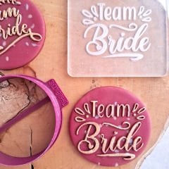 3 Boyutlu ''Team Bride'' 4 Şeker Hamuru Kabartma Baskı Kalıbı - Bekarlığa Veda Partisi, Kına ve Gelin Hamamı Kurabiyeleri İçin