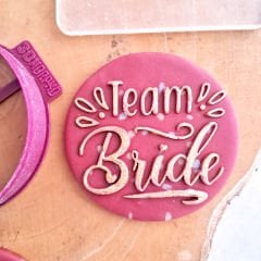 3 Boyutlu ''Team Bride'' 4 Şeker Hamuru Kabartma Baskı Kalıbı - Bekarlığa Veda Partisi, Kına ve Gelin Hamamı Kurabiyeleri İçin