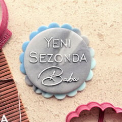3 Boyutlu Şık ''Yeni Sezonda Baba'' Yazısı Şeker Hamuru Kabartma Baskı Kalıbı - Babalar Günü, Doğum Günü ve Özel Kutlama Kurabiyeleri İçin