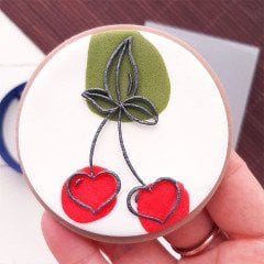 Kalp Vişneler Kabartma Baskı