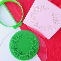 Yılbaşı Çiçeği Kokina Çelenk Kabartma Baskı