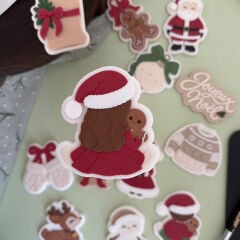 Oturan Noel Kızı Şeker Hamuru Kalıbı #3346