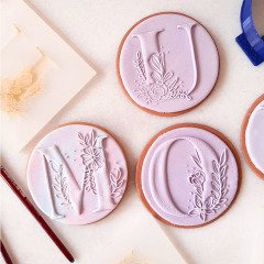 Floral Alfabe Kabartma Baskı